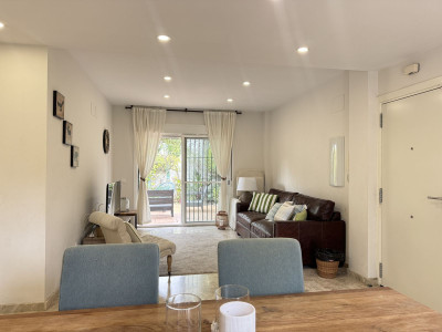 2 Bedroom Ground Floor Apartment in Nueva Andalucía - Image 3