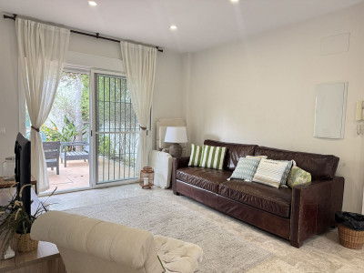 2 Bedroom Ground Floor Apartment in Nueva Andalucía - Image 5
