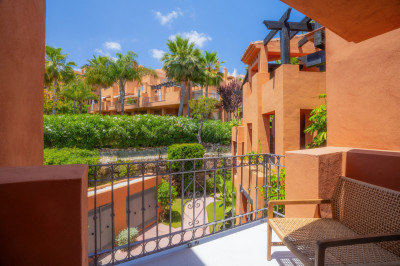 4 Bedroom Penthouse Duplex in Nueva Andalucía - Image 4