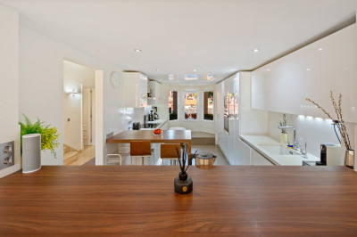 5 Bedroom Townhouse in Nueva Andalucía - Image 3