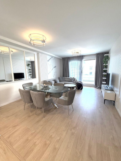 3 Bedroom Middle Floor Apartment in Nueva Andalucía - Image 2