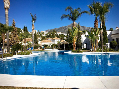 2 Bedroom Top Floor Apartment in Nueva Andalucía - Image 1