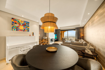 2 Bedroom Middle Floor Apartment in La Quinta - Image 5